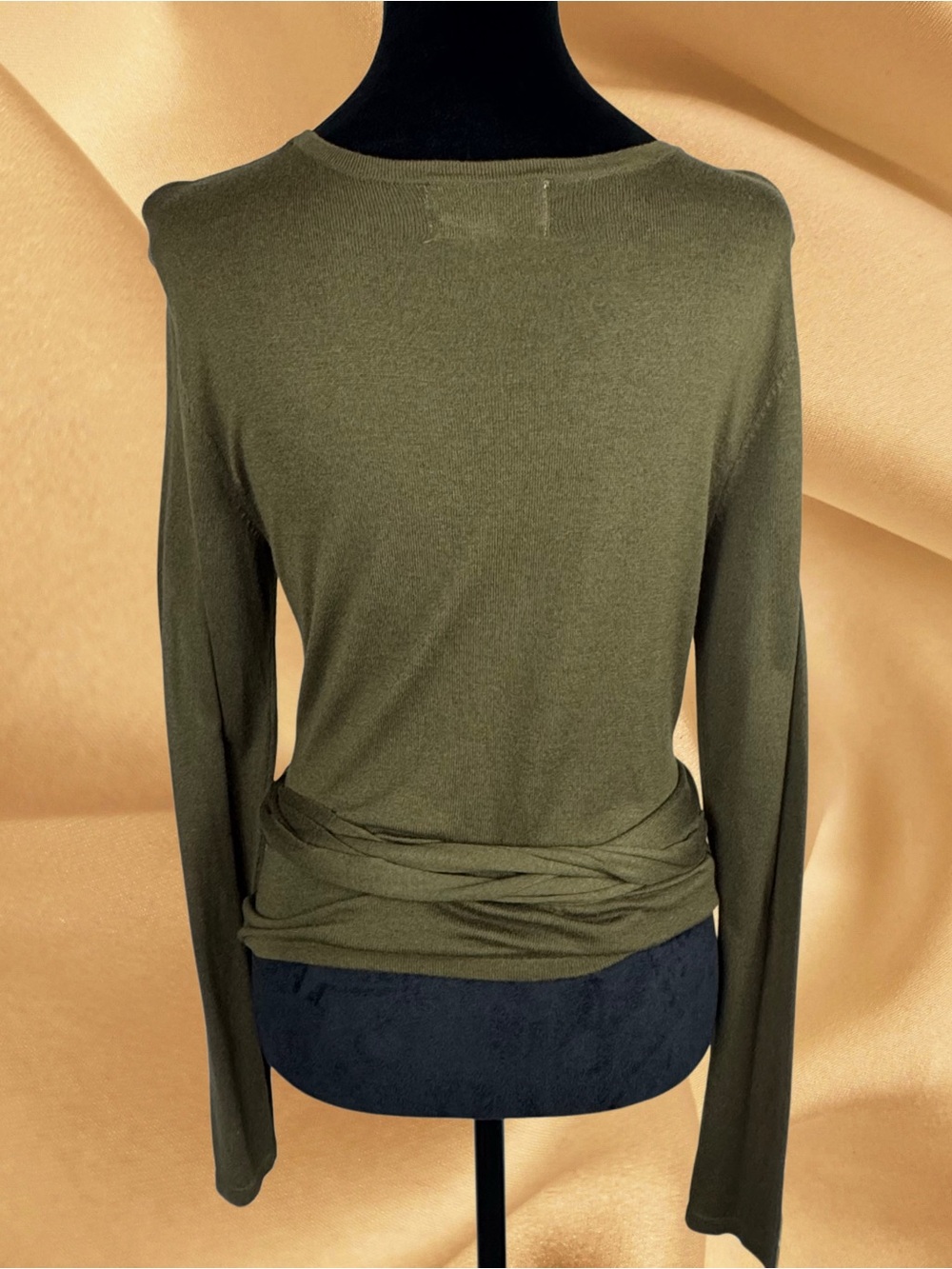 Modern Citizen Long Sleeve Wrap Around Tie Top, Knit Olive Green Size Medium - Picture 11 of 15